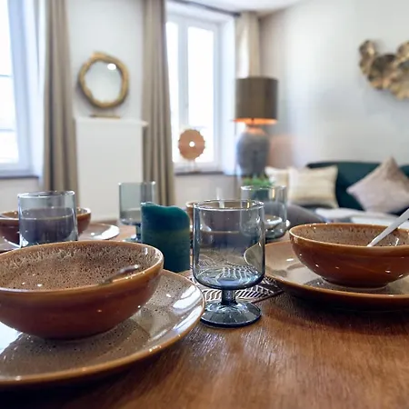 Living / Apartment